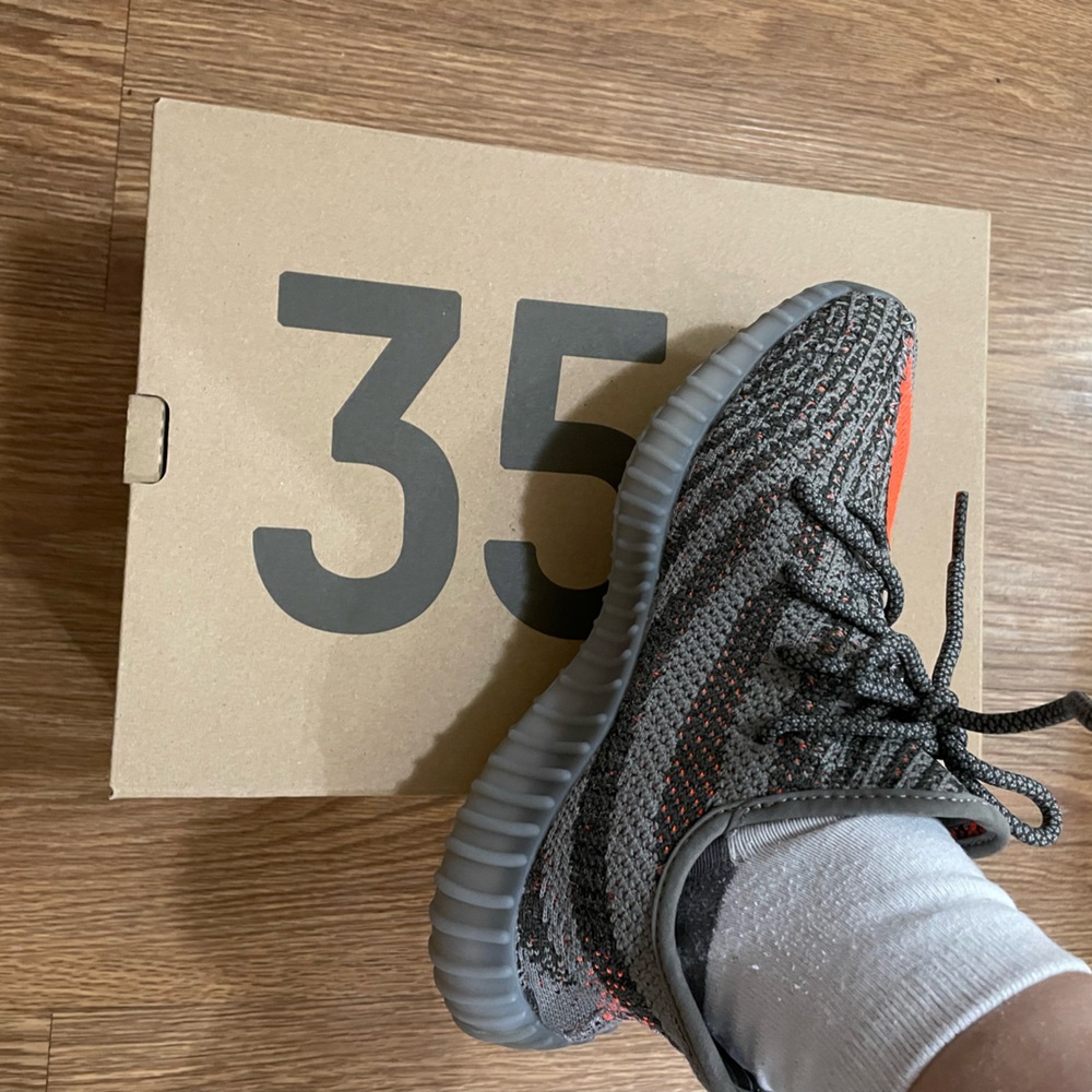 Original Yeezy Boost size 6.5